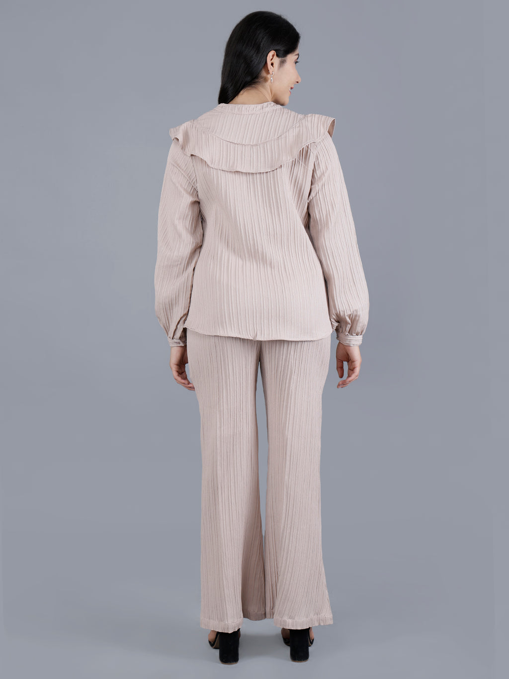 Viigobella Textured Sugarcane Ruffle Top & Pant Co-Ord Set