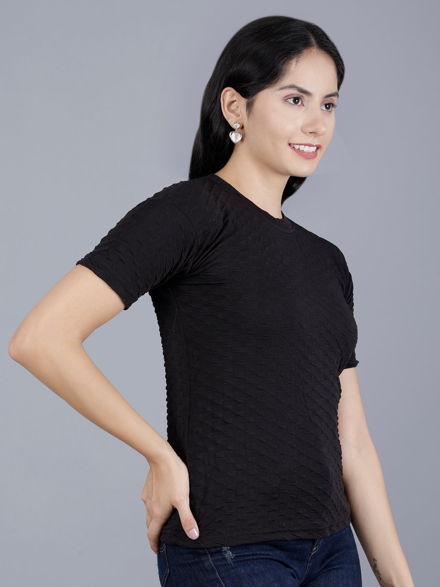 Viigobella Women’s Textured Short Sleeve Top in Black Cotton Fabric